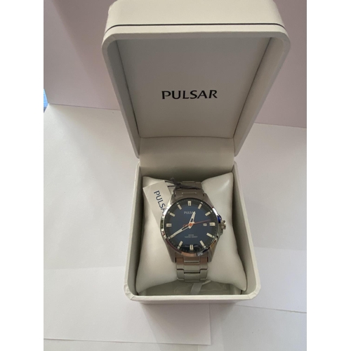 703 - A GENTLEMAN'S PULSAR DIVER'S WRISTWATCH