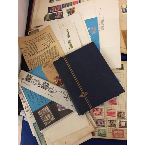 482 - A LARGE QUANTITY OF STAMPS FROM AROUND THE WORLD AND ALBUMS