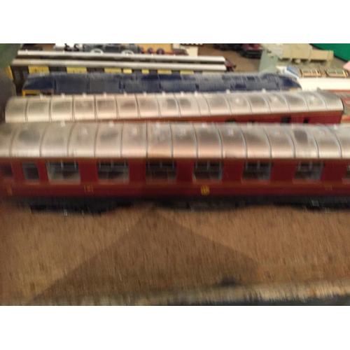 483 - A LARGE QUANTITY OF HORNBY AND BACHMANN OO GAUGE TRAINS, TRACK AND ACCESSORIES ETC