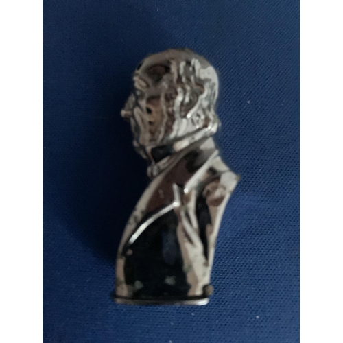 560 - CHROME SNUFF BOX IN THE FORM OF A GENTLEMAN WITH HINGED LID