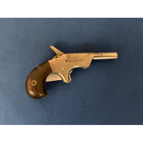 725 - A BELGIAN .320 DERRINGER SINGLE SHOT SWIVEL BARREL PISTOL (OBSOLETE CALIBRE) 11CM