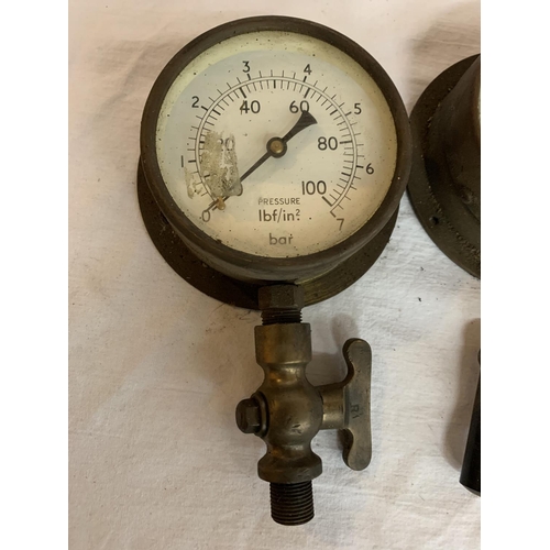 743 - THREE EARLY 20TH CENTURY BRASS PRESSURE GAUGES