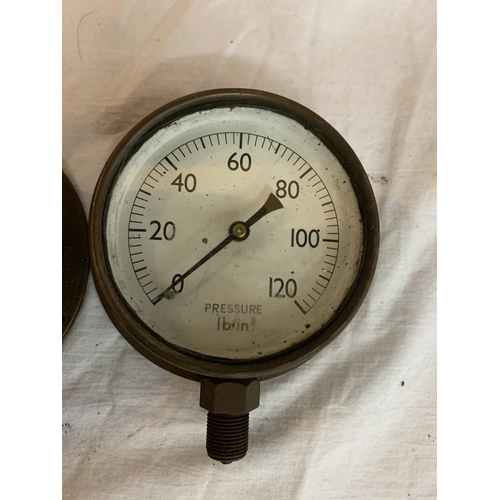 743 - THREE EARLY 20TH CENTURY BRASS PRESSURE GAUGES