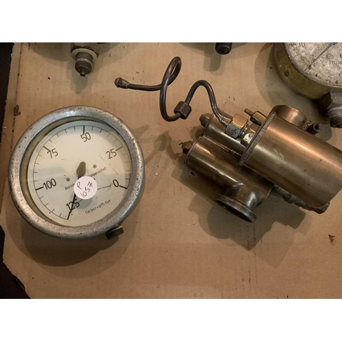 746 - FOUR PRESSURE GAUGES TO INCLUDE W H BRAMHALL & CO LTD MANCHESTER AND THREE OTHERS