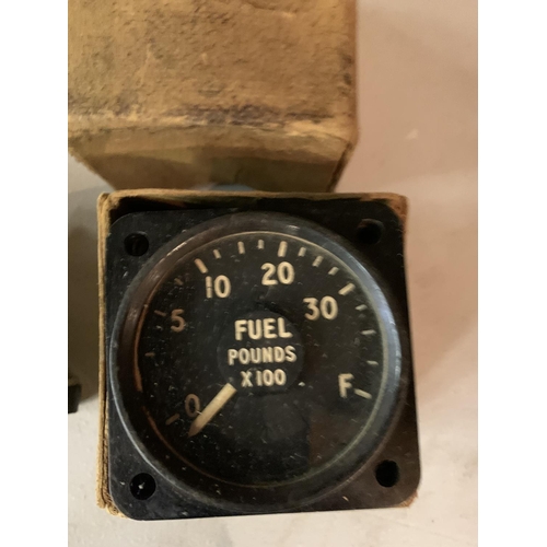 752 - THREE AERONAUTICAL GAUGES - SS & CO LTD LONDON BAKELITE COCKPIT GAUGE,(BOXED) A SMITHS FUEL GAUGE AN... 