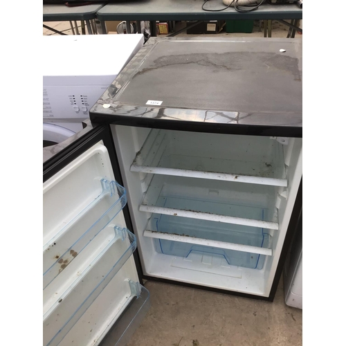 1374 - A LOGIK BLACK FRIDGE, NEEDS A DEEP CLEAN IN WORKING ORDER