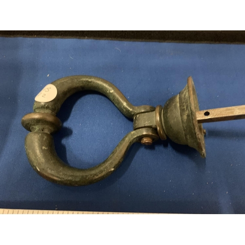 14 - A VINTAGE BRONZE DOOR KNOCKER