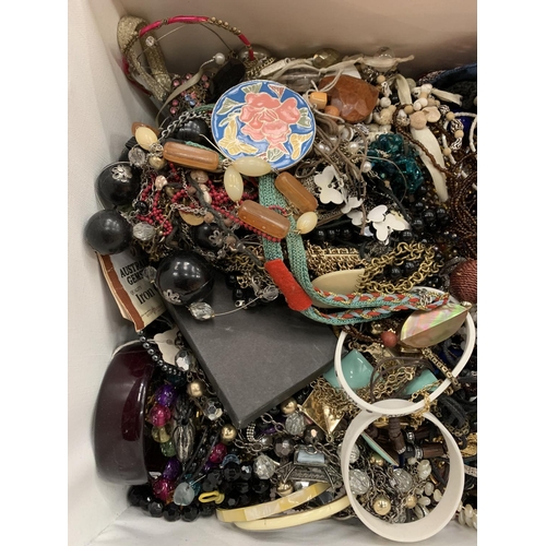 237 - A LARGE COLLECTION OF COSTUME JEWELLERY