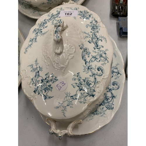 162 - A LATE VICTORIAN TUREEN AND PLATE SET