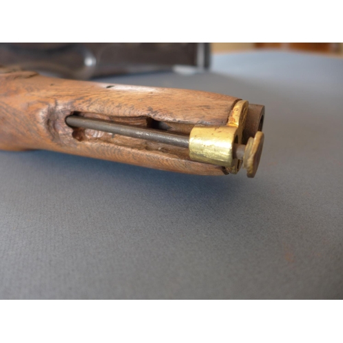 317 - A PERCUSSION CAP PISTOL - 22 CM BARREL, THE LOCK WITH TOWER CROWN