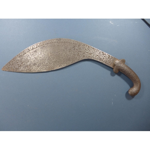 355 - AN INDIAN COORG TYPE KNIFE - 38 CM BLADE