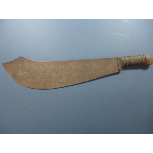 356 - A LARGE ORIENTAL COORG TYPE KNIFE - 48 CM BLADE