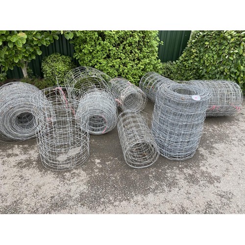 46 - USED SHEEP NETTING 9+ ROLLS