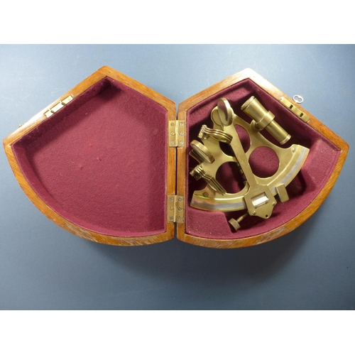 395 - A CASED SEXTANT, THE BRASS FRAME STAMPED STANLEY, LONDON - HEIGHT 19 CM