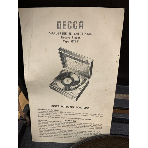 186 - A VINTAGE DECCA DUAL SPEED RECORD PLAYER