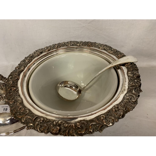 19 - AN ORNATE SILVER PLATED TUREEN WITH A LADEL AND A W T COPELAND& SONS DISH