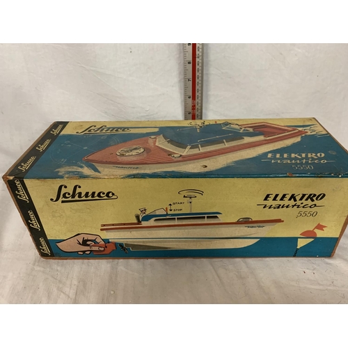 31 - A GERMAN SCHUCO ELEKTRO NAUTICO 5550 MODEL BOAT WITH ORIGINAL BOX