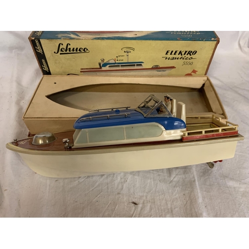 31 - A GERMAN SCHUCO ELEKTRO NAUTICO 5550 MODEL BOAT WITH ORIGINAL BOX