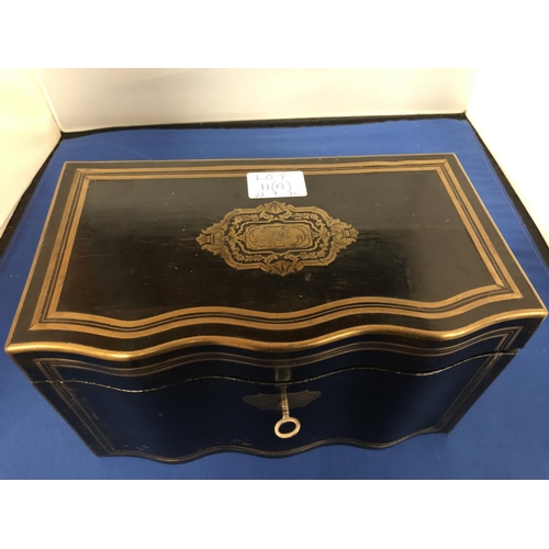 11A - A 19TH CENTURY EBONY TEA CADDY WITH BRASS BOULE WORK INLAY AND CARTOUCHE. WITH MAHOGANY INTERIOR WIT... 