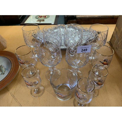 249 - VARIOUS GLASSWARE GLASSES WITH HUNTING SCENE AND A HORS D'OEUVRES DISH