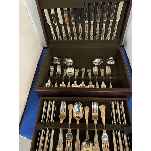 150A - AN ARTHUR PRICE KINGS DESIGN 100 PIECE MAHOGANY CASED 12 SETTING CANTEEN OF CUTLERY (COMPLETE)