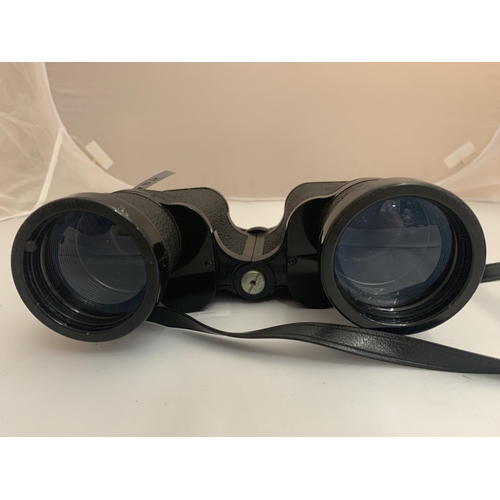 125 - A PAIR OF PRINZ 10 X 50 BINOCULARS