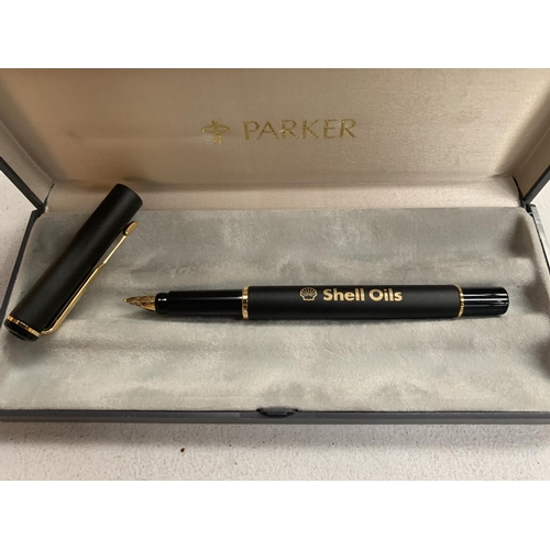 134B - A CASED SHELL OILS PARKER FOUNTAIN PEN