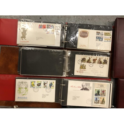 62 - GREAT BRITAIN , A LARGE COLLECTION OF FIRST DAY COVERS , ARRANGED IN SIX LARGE BINDERS AND FOUR SMAL... 