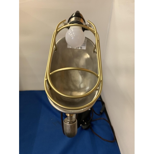 10 - A VINTAGE ANGLE POISE LAMP