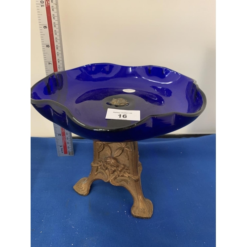 16 - A BRISTOL ART NOUVEAU BLUE GLASS DISH ON A GILT ORNATE STAND