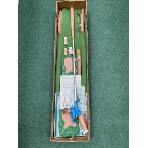 308 - A VINTAGE ARNOLD PALMERS PRO SHOT GOLF SET