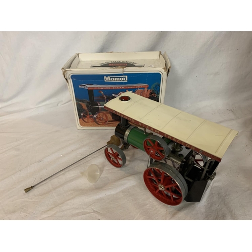 319 - A BOXED MAMOD STEAM TRACTOR IN AS NEW CONDITION (FIRED UP ONCE) COMPLETE