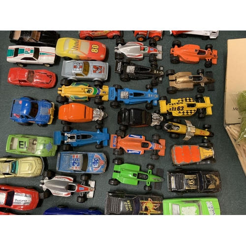 355 - A LARGE COLLECTION OF TOY CARS