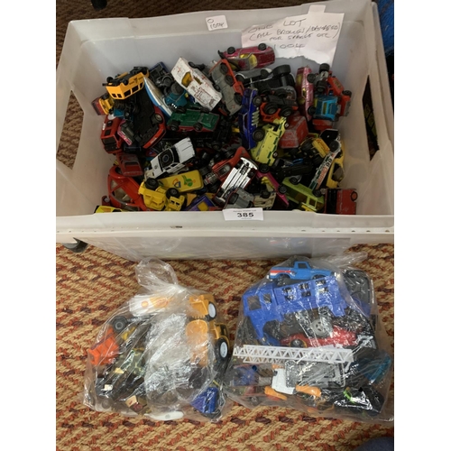 385 - A LARGE QUANTITY OF TOY CARS