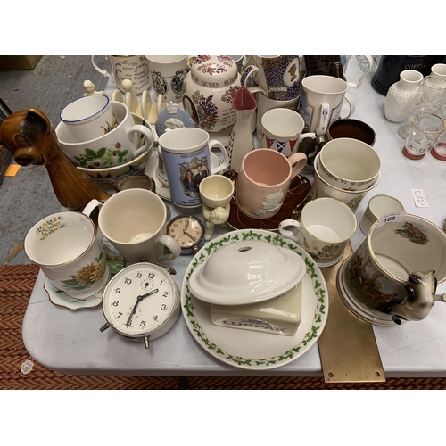 163 - A LARGE COLLECTION OF POTTERY TO INCLUDE MUGS, LURPACK TOAST RACK, GINGER JARS ETC