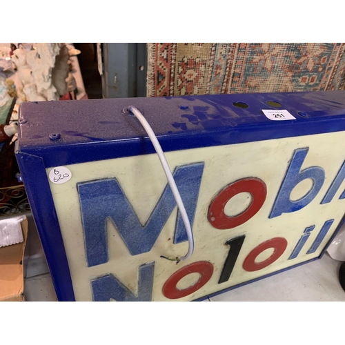 251 - A MOBIL No1 OIL ILLUMINATED LIGHT BOX SIGN