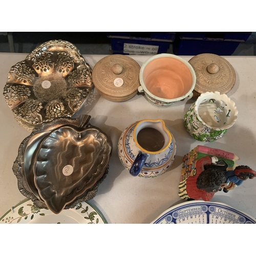 264 - VARIOUS ITEMS TO INCLUDE CERAMICS, PLATE ETC