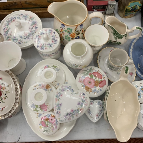 204 - A LARGE QUANTITY OF CERAMICS TO INCLUDE WEDGEWOOD, AYNSLEY ETC