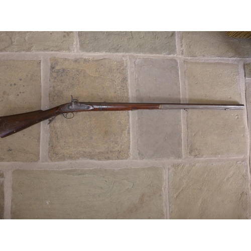 329 - A MID 19TH CENTURY PERCUSSION CAP SHOTGUN, 99cm BARREL