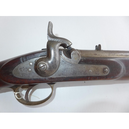 330 - A GOOD QUALITY 1858 PATTERN .577 CALIBRE PERCUSSION CAP CAVALRY CARBINE, DATED 1859 WITH TOWER MARK,... 