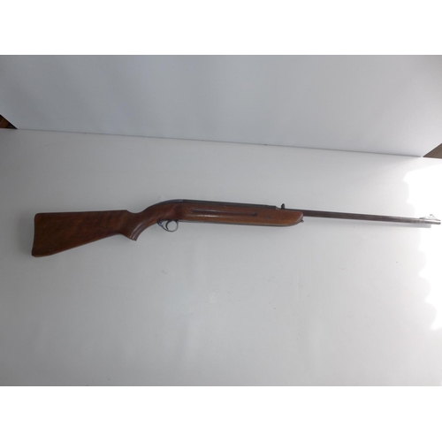 333 - A B.S.A. .177 CALIBRE 'CLUB' AIR RIFLE 47cm BARREL