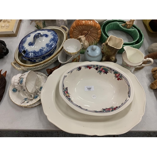 107 - AN ASSORTMENT OF CERAMICS INCLUDING A WEDGEWOOD TUREEN