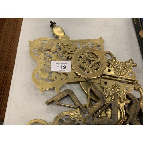 119 - A SELECTION OF BRASS ITEMS