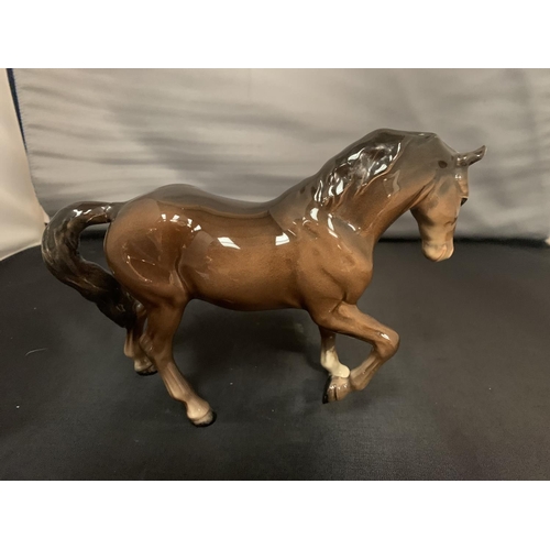 747 - A BESWICK BAY HORSE