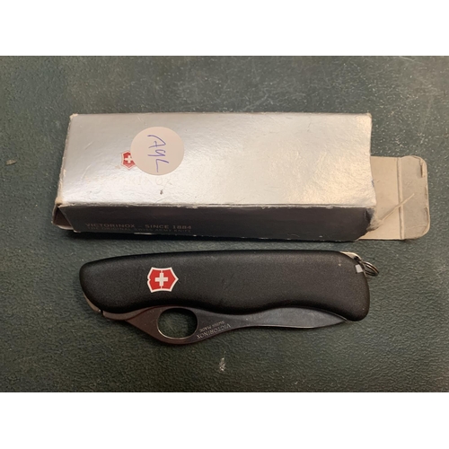 782 - A BOXED SWISS VICTORINOX PENKNIFE