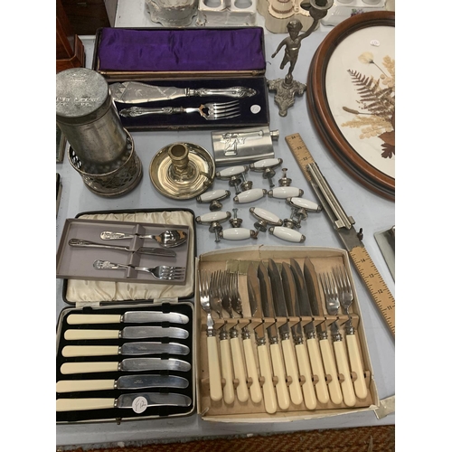 136 - A SELECTION OF VARIOUS ITEMS INCLUDING SILVER PLATED FISH SERVING KNIFE AND FORK ETC