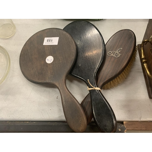 155 - TWO WOODEN HAND MIRRORS WITH TWO BRUSHES