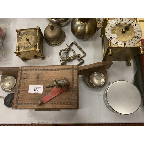 168 - VARIOUS ITEMS OF METALWARE TO INCLUDE BRASS, EPNS AND A SMITHS MANTEL CLOCK WITH KEY