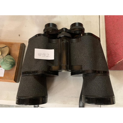 832 - A PAIR OF PRINZ 10 X 50 BINOCULARS