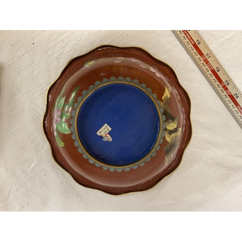 613 - A CLOISONNE DISH WITH ORIENTAL STYLE DESIGN